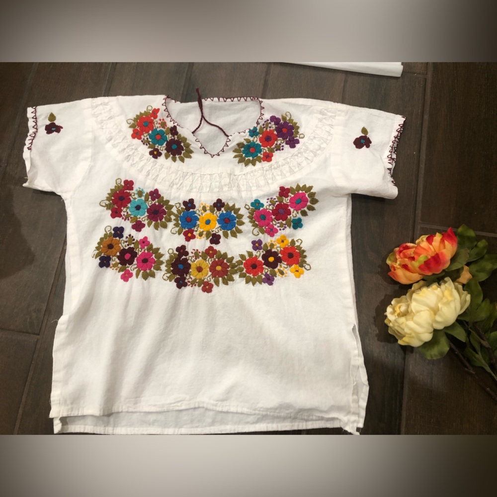 Vintage hand embroidered bohemian flower Mexican tihuana linen blouse - Picture 7 of 13